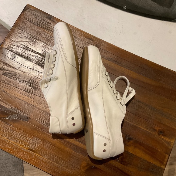 Been Sandpiper Sneaker White size 6.5 - Picture 5 of 9